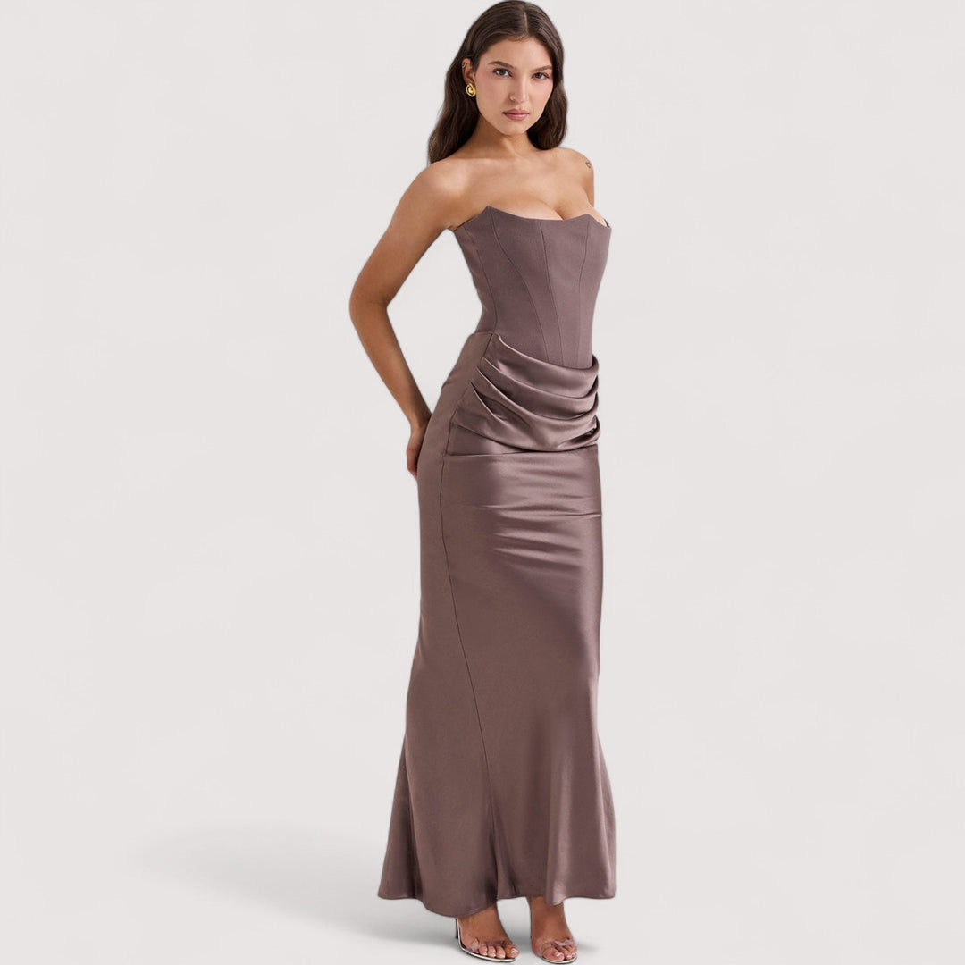 Brunhild™ | Šaty Carmen